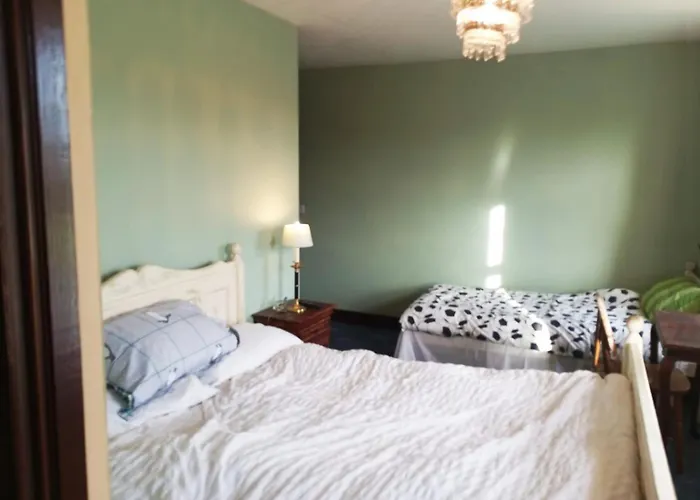 Hardwood Hall Or Kiltubber House Гостевой дом Киннегод