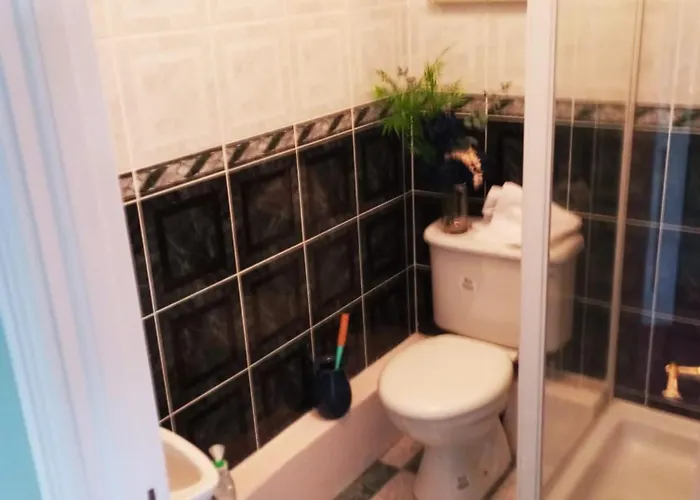 Hardwood Hall Or Kiltubber House